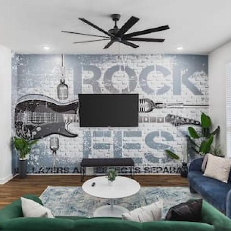 Spacious Home With Large Patio Rooftop Deck And Garage Nashville Ngoại thất bức ảnh