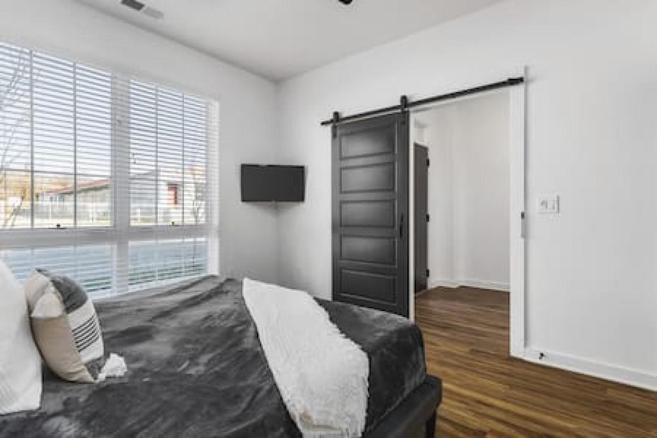Spacious Home With Large Patio Rooftop Deck And Garage Nashville Ngoại thất bức ảnh