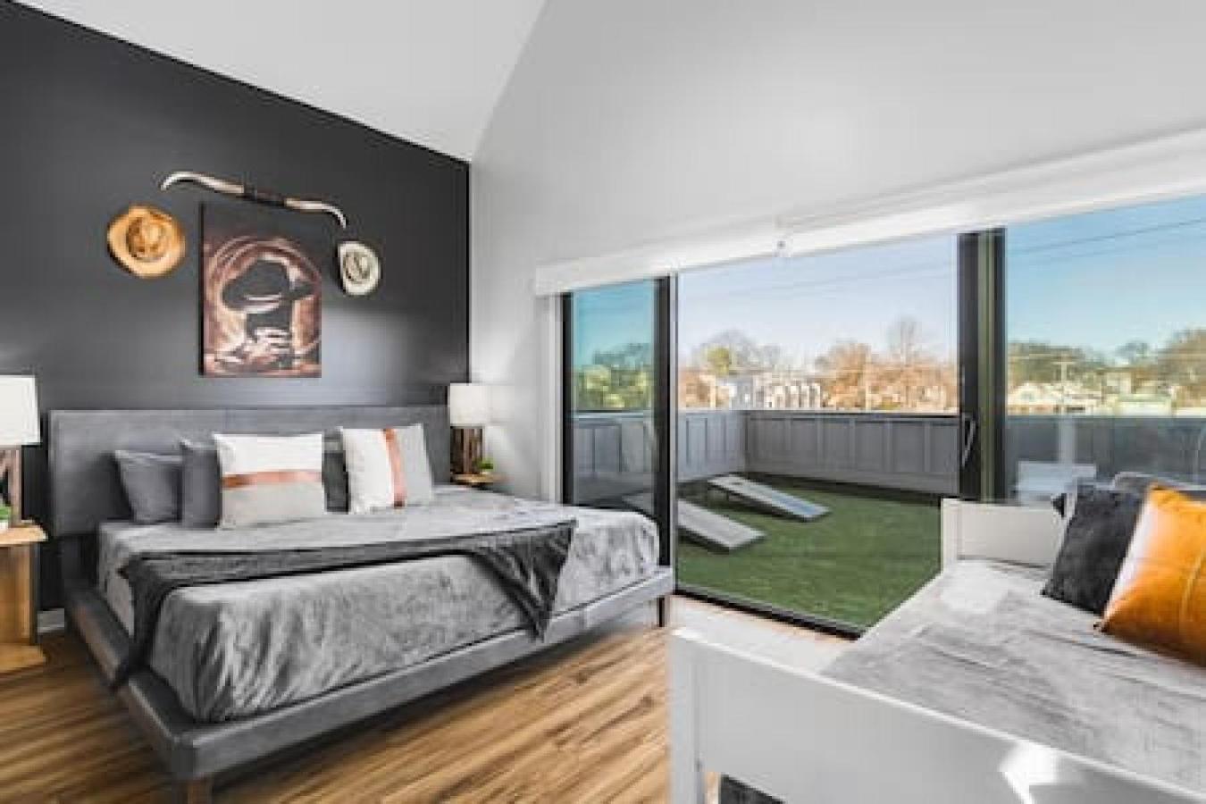 Spacious Home With Large Patio Rooftop Deck And Garage Nashville Ngoại thất bức ảnh