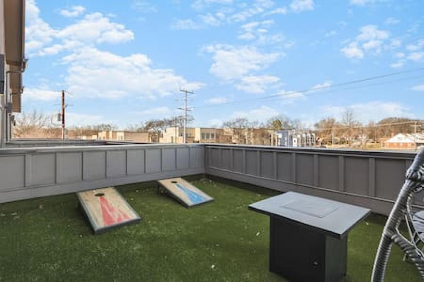 Spacious Home With Large Patio Rooftop Deck And Garage Nashville Ngoại thất bức ảnh