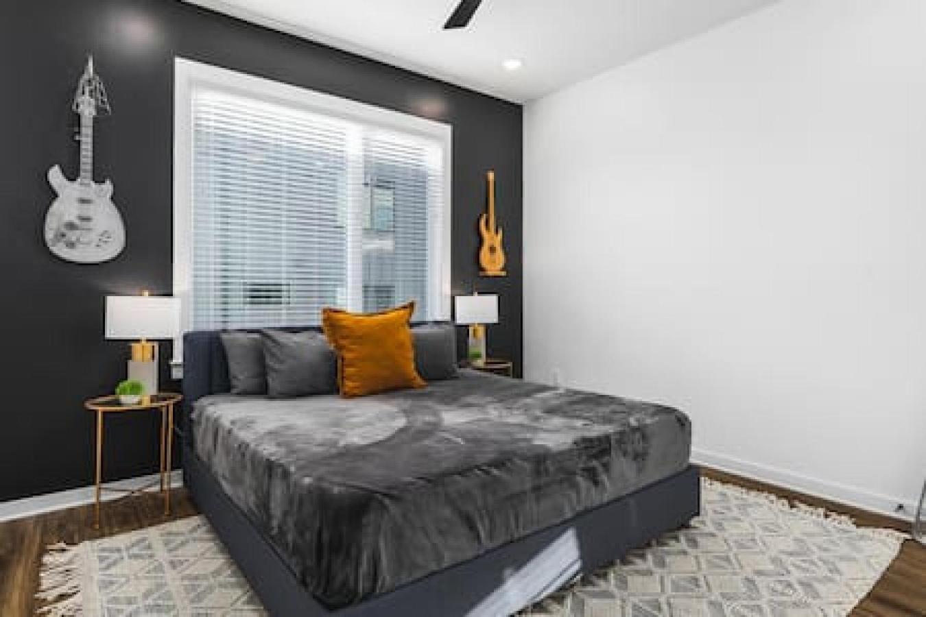 Spacious Home With Large Patio Rooftop Deck And Garage Nashville Ngoại thất bức ảnh